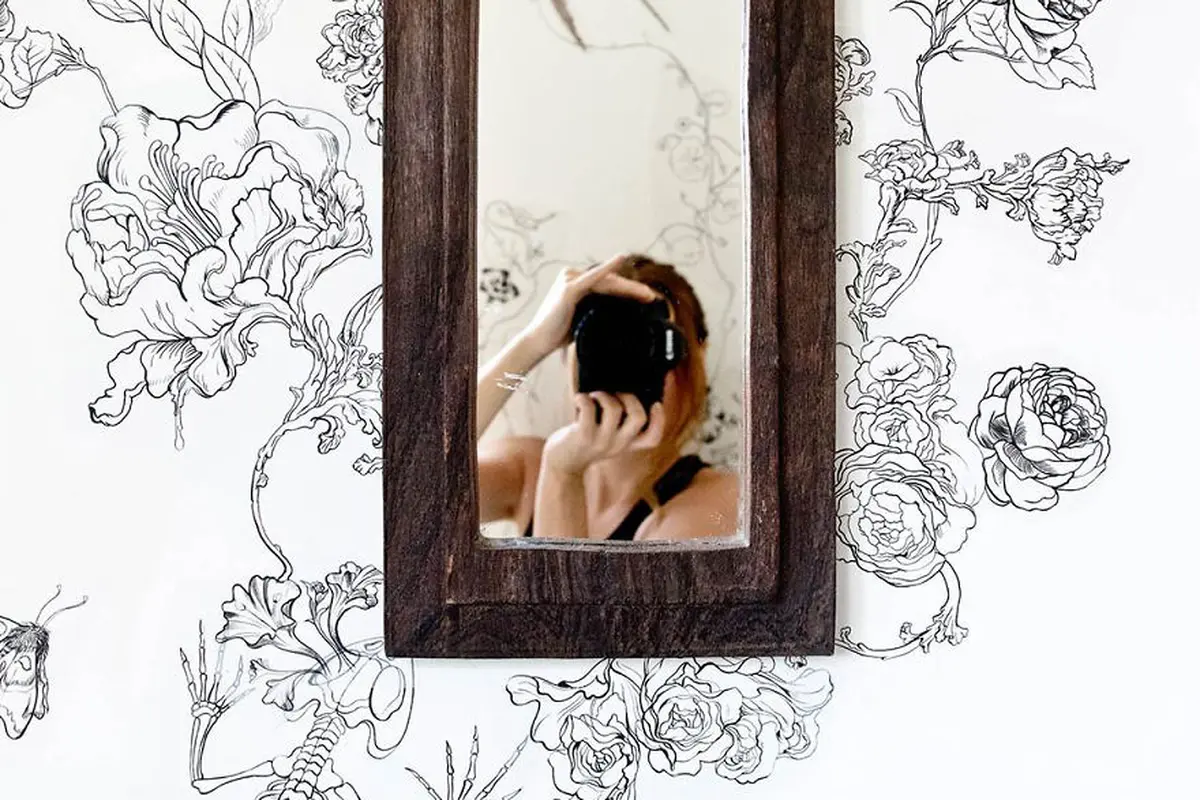 [bintang] Toilet Penuh Ilustrasi Ini Bikin Kamu Betah Nongkrong dan Selfie