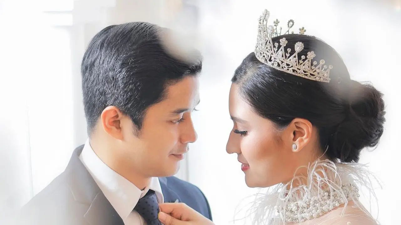 [Fimela] Adly Fairuz dan Angbeen Rishi