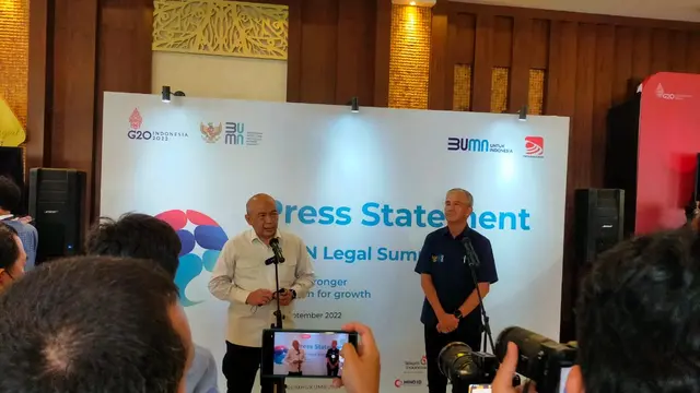 Deputi Bidang Hukum dan Perundang-Undangan Kementerian BUMN Carlo B. Tewu