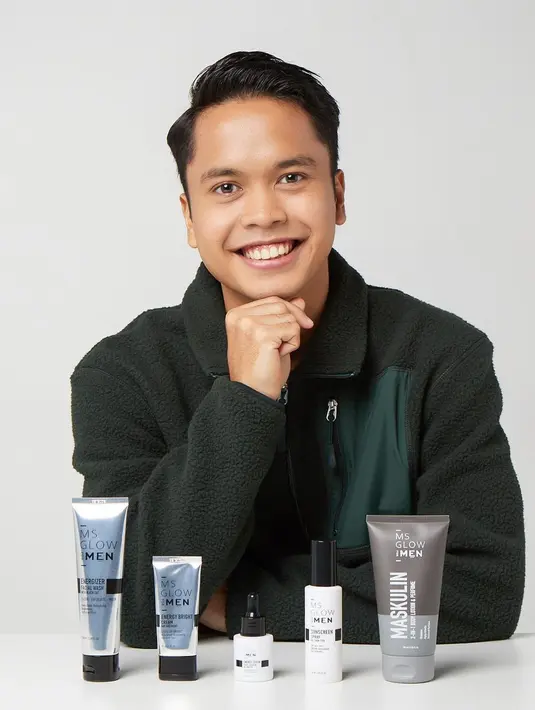 <p>Ginting bahkan beberapa kali melakukan foto endorse untuk brand perawatan kulit khusus pria. Foto: Instagram.</p>