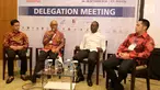 Dubes RI untuk Nigeria dan Congo, Harry Purwanto (kedua kiri) memberikan sambutan di hadapan pengusaha muda pada acara Delegation Meeting Trade Expo Indonesia di ICE BSD, Tangerang, Kamis (25/10). (Liputan6.com/Angga Yuniar)