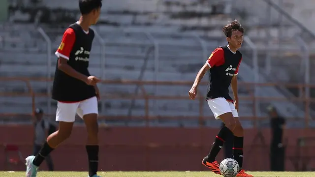 Lionel Sinathrya belum lama ini mengikuti seleksi pemain Timnas sepak bola Indonesia U-17 di Surabaya (foto: instagram lionel.sinathrya)