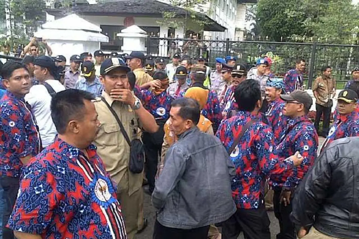 Aksi Selfie Perangkat Desa