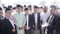 Momen JK, Anies dan Didit Prabowo Salat IdulFitri Bareng