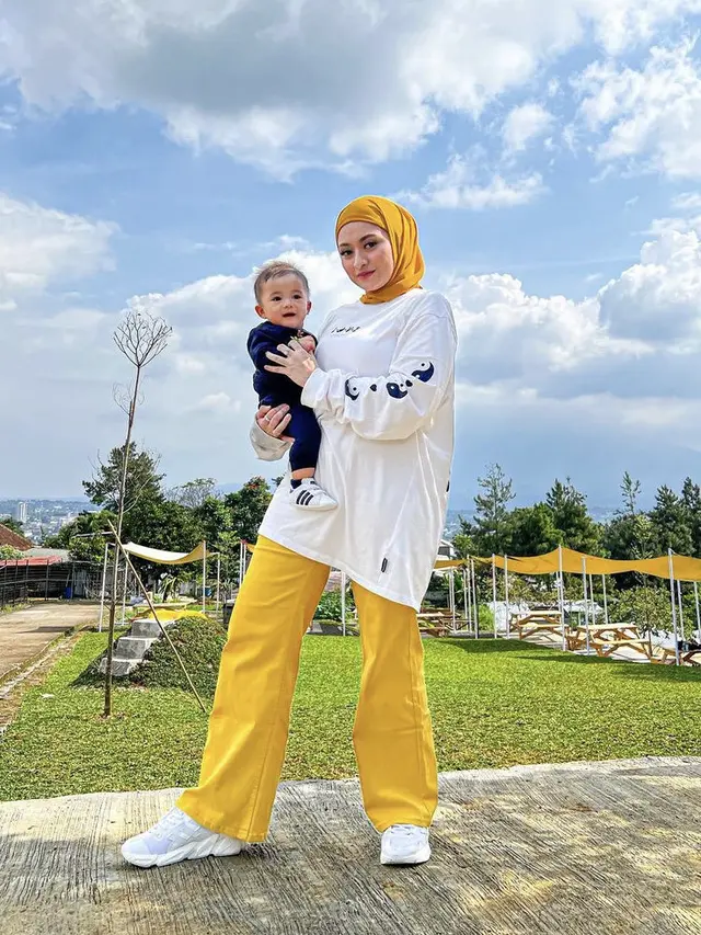 OOTD Kaos Oversize Hijab