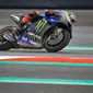 Aksi pembalap  Monster Energy Yamaha, Fabio Quartararo, saat tes pramusim hari pertama MotoGP 2022 di Sirkuit Mandalika. (dok. MotoGP)