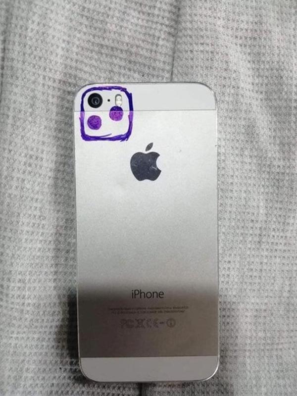 iPhone 11 low budget ala netizen, kocak sekaligus bikin senyum kecut. (Sumber: Twitter/@AdunkNiChan)
