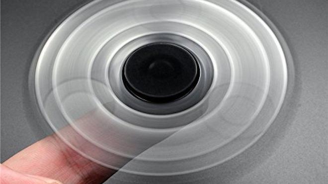 Fidget Spinner Termasuk Mainan Anak Berbahaya? - Viral