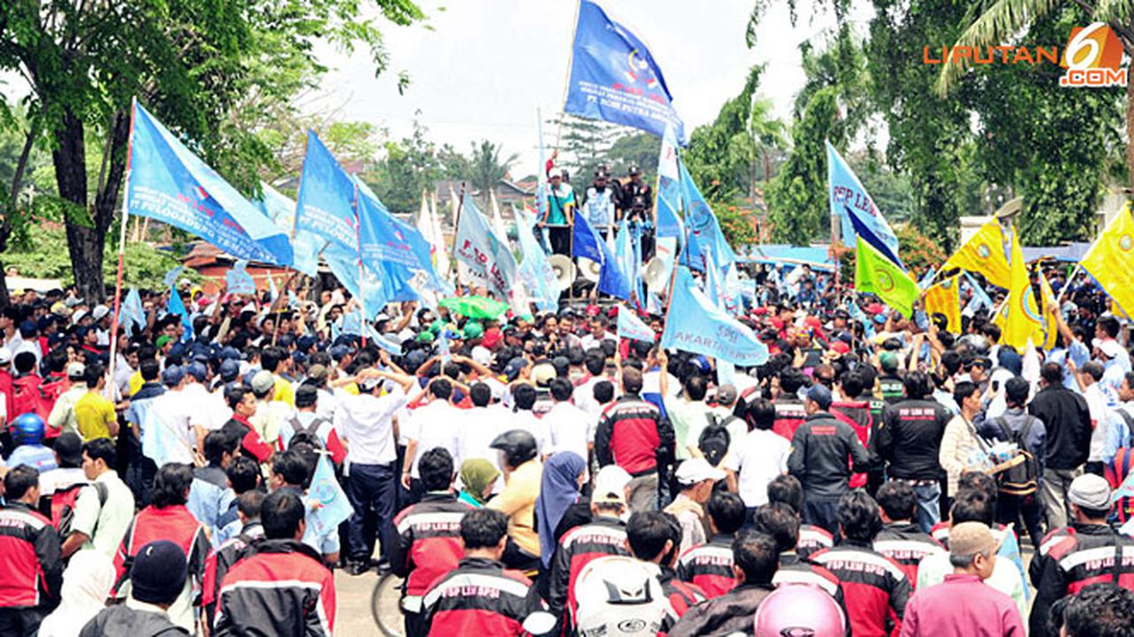 buruh-mogok-131101a.jpg