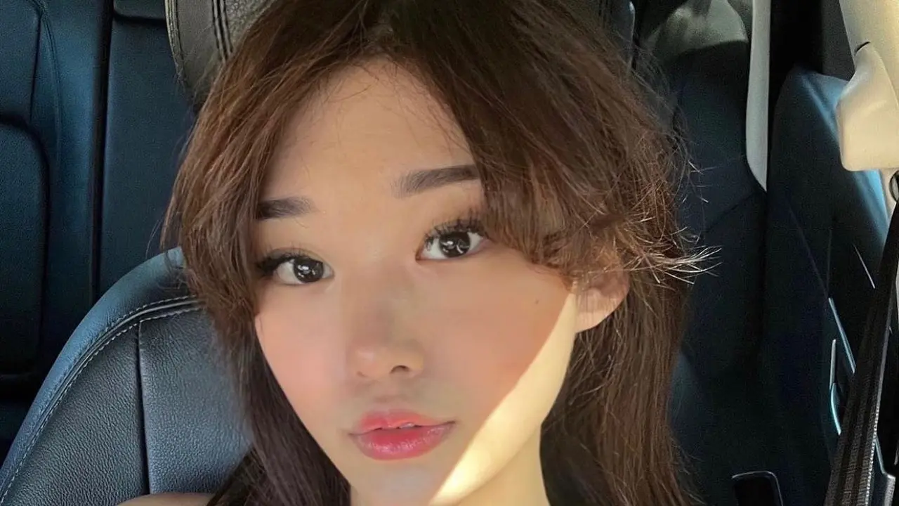 Hebohkan Media Sosial, Ini Jawaban Livy Renata tentang Boneka Beruangnya yang Bikin Penasaran