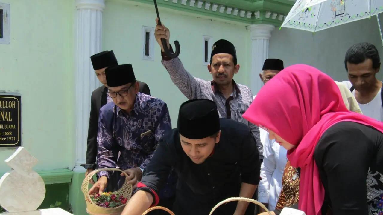 Calon Wakil Gubernur Jawa Timur nomor urut 1 Emil Elestianto Dardak. (Liputan6.com/Dian Kurniawan)