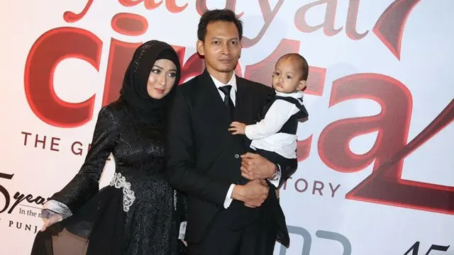 Fedi Nuril dan istri