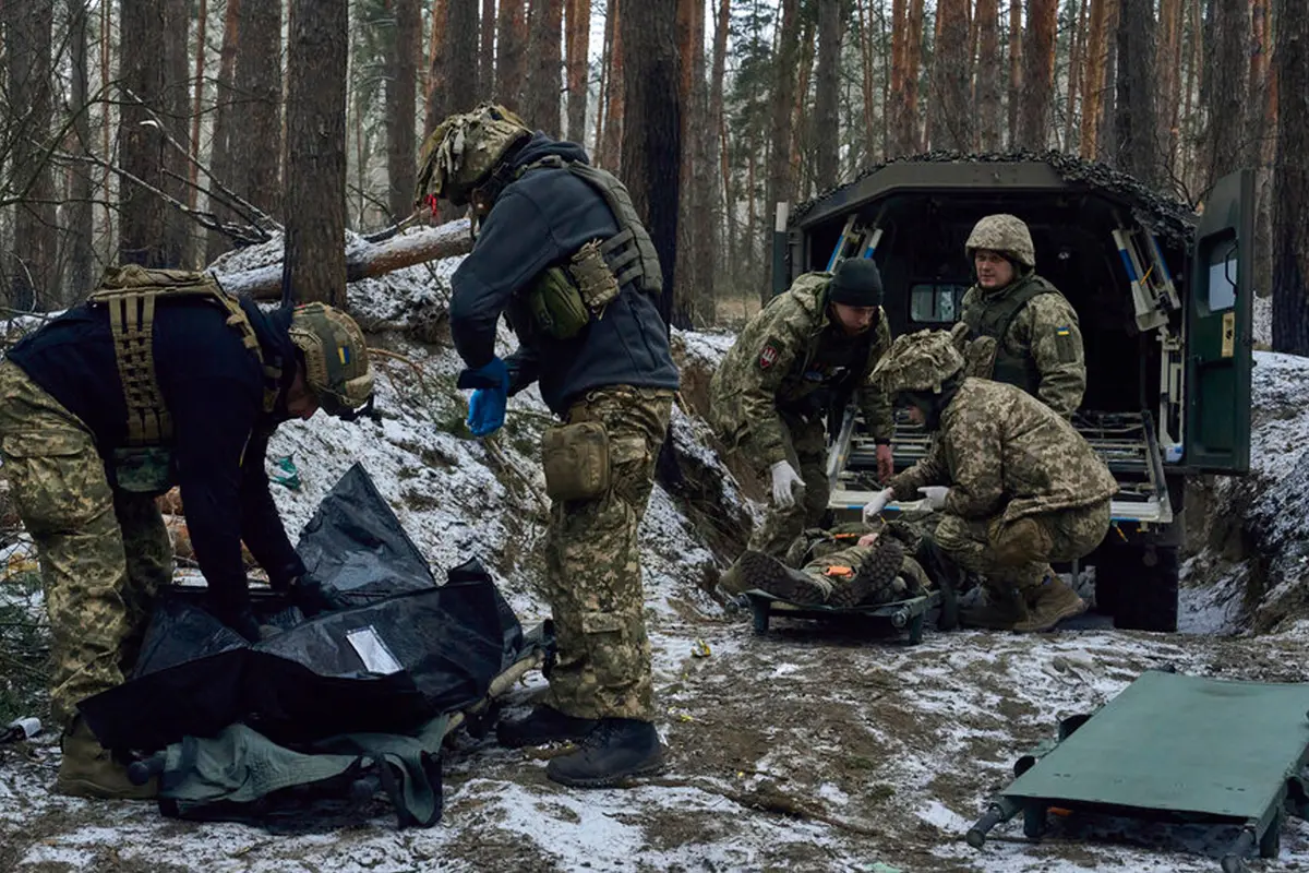Perjuangan Tentara Medis Militer Ukraina di Medan Pertempuran Melawan Rusia