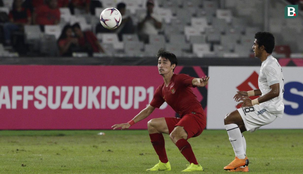 Bek Timnas Indonesia, Gavin Kwan, berusaha mengontrol bola saat melawan Timor Leste pada laga Piala AFF 2018 di SUGBK, Jakarta, Selasa (13/11). Indonesia menang 3-1 atas Timor Leste. (Bola.com/Yoppy Renato)