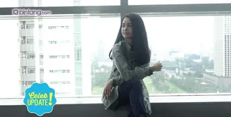 Michelle Ziudith kembali bermain dalam film London Love Story 2. Tentu saja aka nada lika-liku perjalanan cinta yang bakal membuat penonton kembali baper lagi.