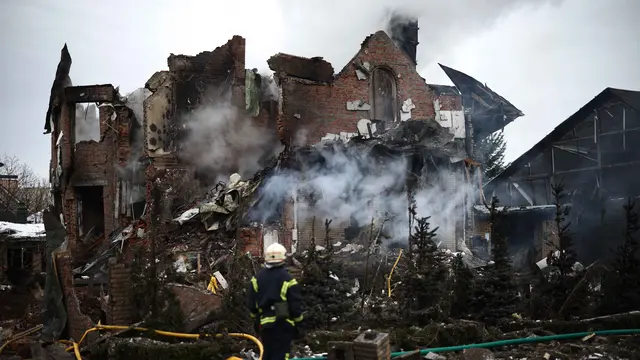 Jelang Peringatan Empat Tahun Invasi Rusia ke Ukraina, Rudal dan Drone Hujani Wilayah Kyiv