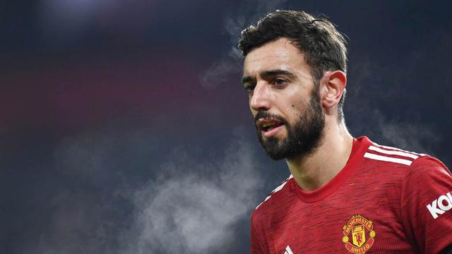 FOTO: Reaksi Pemain Manchester United Usai Disingkirkan Manchester City, Bruno Fernades Gigit Jari