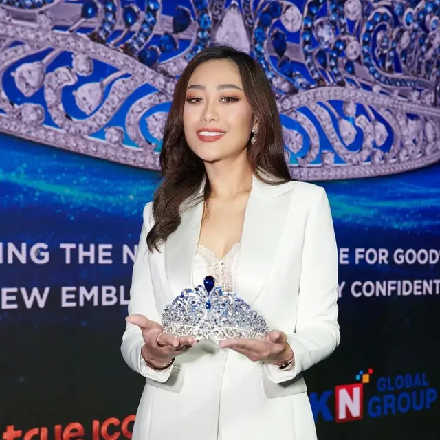6 Potret Poppy Capella Keponakan Inul Daratista, Pegang Lisensi Miss Universe Indonesia