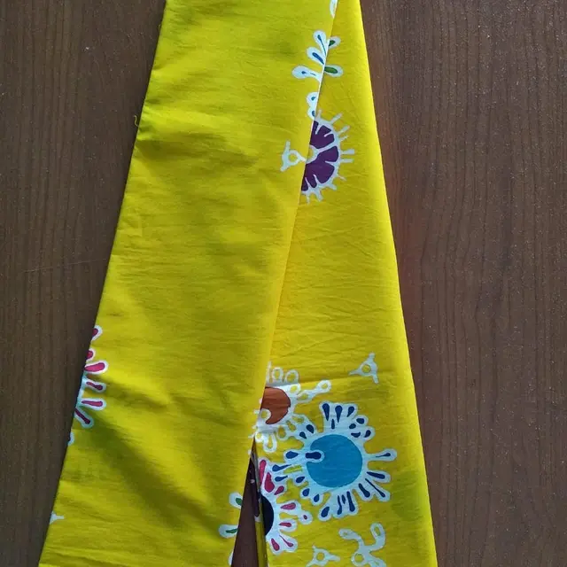 Batik Motif Corona karya Difabel Blora Mustika