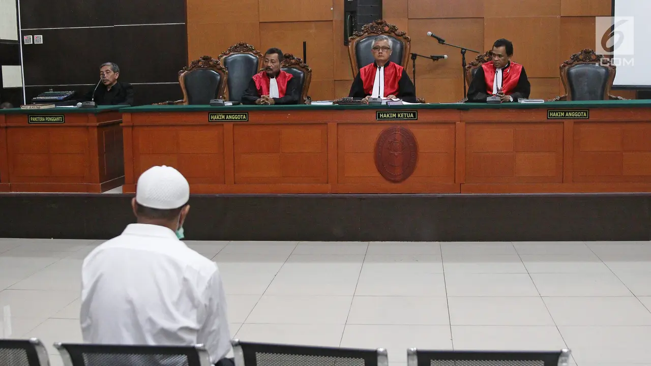 Tertunduk Lesu, Terdakwa Penembak Dokter Letty Jalani Sidang Perdana