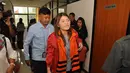 Terdakwa suap SKK Migas, Artha Meris Simbolon berjalan di koridor Pengadilan Tipikor, Jakarta, (27/10/2014). (Liputan6.com/Miftahul Hayat)