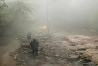 Banjir bandang menerjang kawasan Objek Wisata Air Panas Guci, Kabupaten Tegal, Jawa Tengah, pada Sabtu (20/12/2025).  (Foto: BPBD Jawa Tengah).