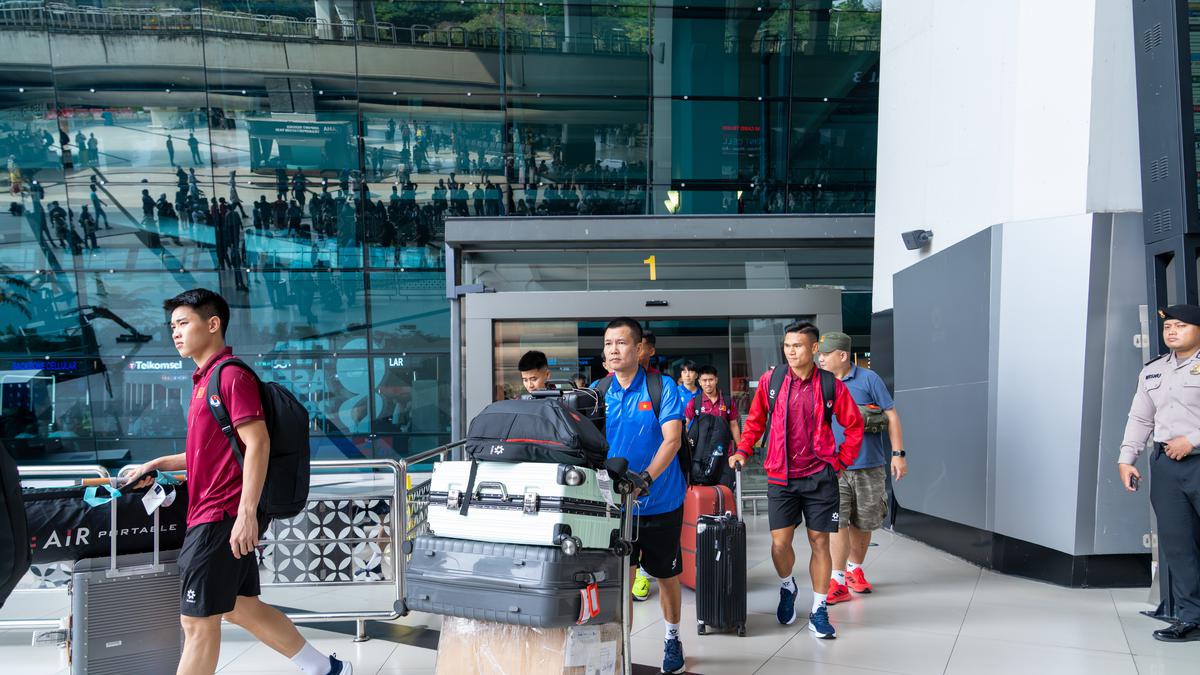 Tiba di Jakarta, Timnas Vietnam Langsung Tancap Gas ke Bandung Jelang FIFA ASEAN Cup 2026