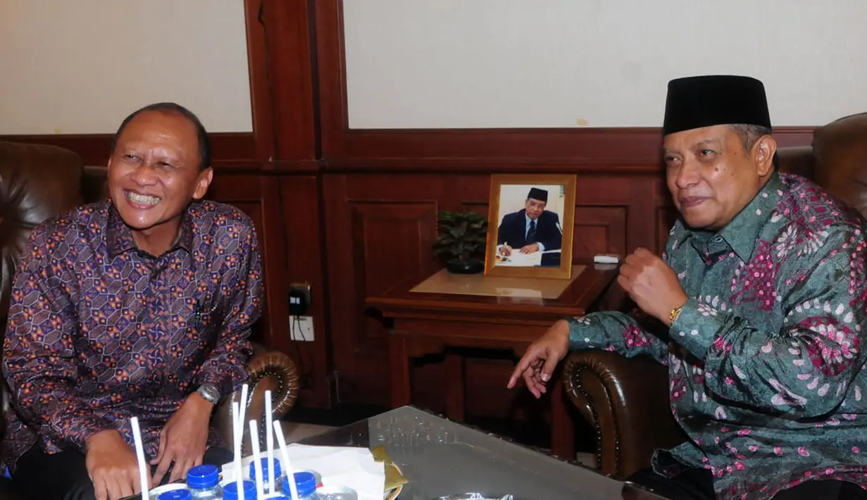 Capres Konvensi Partai Demokrat Pramono Edhie Wibowo datang ke PBNU, Jalan Kramat Raya, Jakarta, Rabu (30/4/14). (Liputan6.com/Andrian M. Tunay)