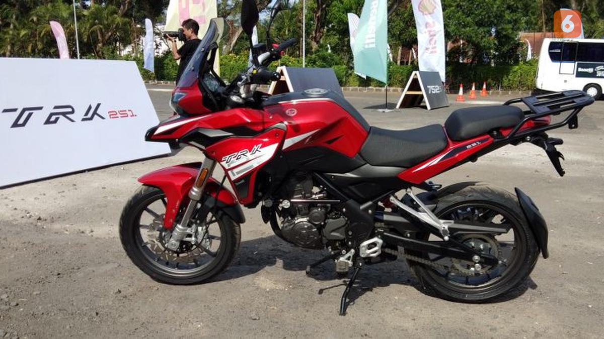 Mengulik Benelli TRK 251 Motor Adventure Berdarah Italia