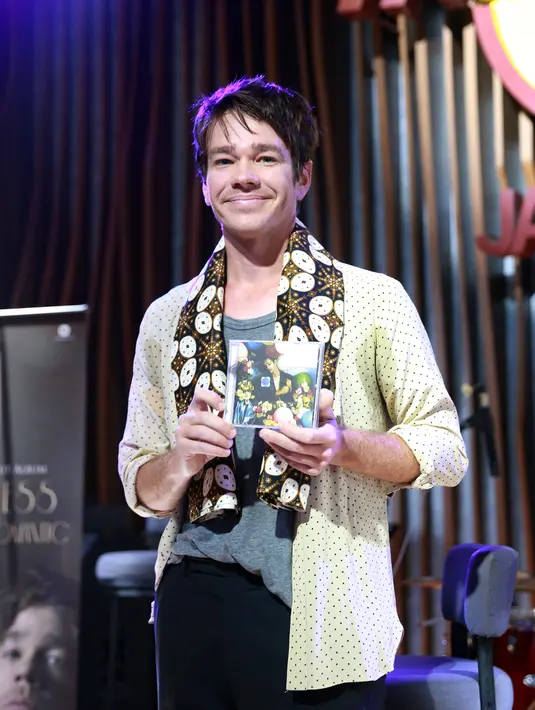 Ada  12 lagu di album ini termasuk lagu andalan seperti Nothing Without Love, AhHa, Great Big Storm, dan What This World Is Coming To (feat Beck). Untuk single pertama, Nate Ruess mempercayakan kepada lagu Nothing Without Love. (Wimbarsana/Bintang.com)