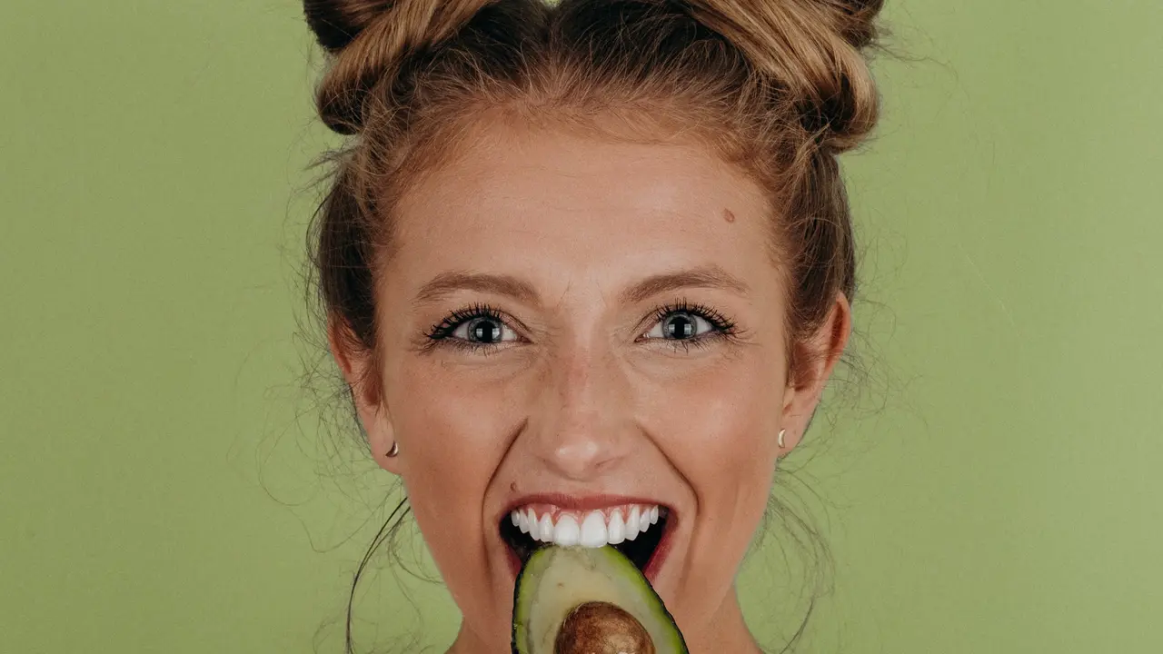 Konsumsi 7 Makanan yang Kaya Nutrisi untuk Kulit Glowing, Bisa Jadi Pengganti Botox yang Lebih Sehat