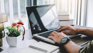 Ilustrasi laptop untuk kerja. (c) freedomtumz/Depositphotos