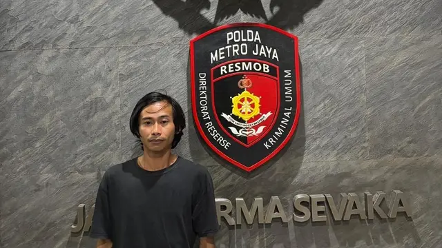 Pelaku pencurian rumah kosong di kawasan Mampang, Jakarta Selatan.