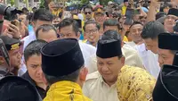 Calon presiden (Capres) nomor urut 2, Prabowo Subianto melakukan kampanye terbuka di Provinsi Banten, Minggu (3/12/2023). (Liputan6.com/Ady Anugrahadi)
