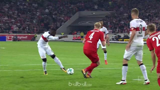 Berita video highlights Bundesliga 2017-2018 antara Suttgart melawan Koln dengan skor 2-1. This video presented by BallBall.