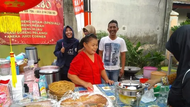 Buka Setiap Jumat, Pecinan Street Food Banyuwangi Sediakan Makanan Halal.