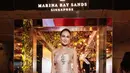Gaun tersebut dihiasi dengan detail perhiasan indah dari BVLGARI, menambah kesan berkelas pada keseluruhan penampilannya.  [@lunamaya].