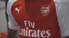 Berita video tentang Alexandre Lacazette memakai jersey Arsenal untuk pertama kali setelah pindah ke klub asal London utara tersebut.
