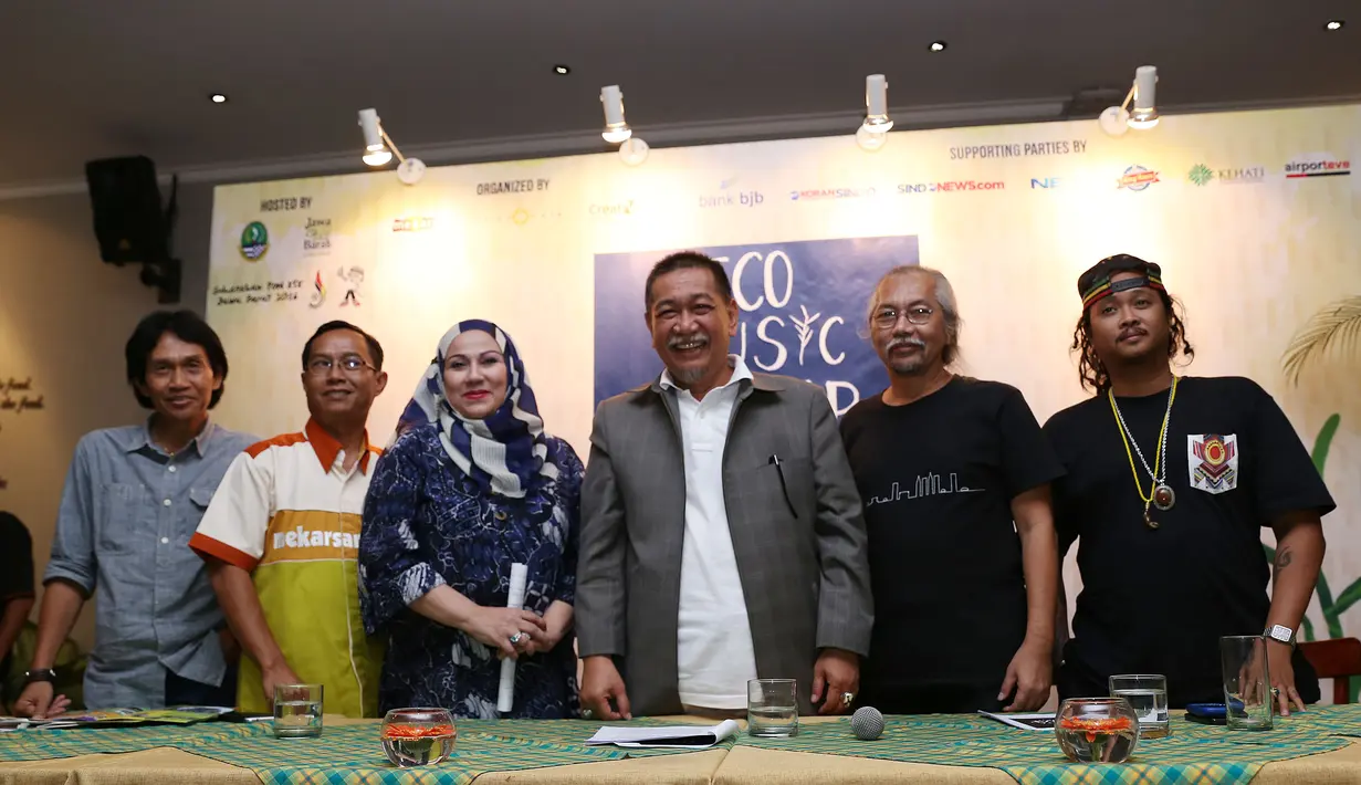Eco Music Camp merupakan sebuah pagelaran yang menggabungkan unsur musik dan lingkungan.  (Galih W. Satria/Bintang.com)