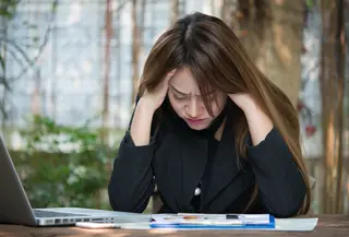 Busy Broke: Kerja Tiada Henti, Kantong Tetap Sepi./Copyright freepik.com/author/jcomp