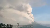 Gunung Lewotobi Laki-Laki kembali mengalami erupsi pada Senin sore (8/1/2024), pukul 17.22 Wita. (Liputan6.com/ Dok Magma ESDM)