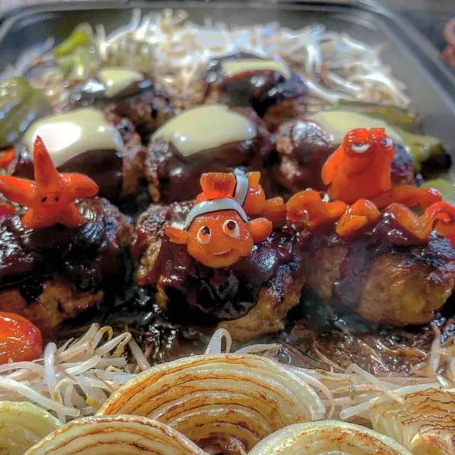Food Plating Bertema Kartun Keren