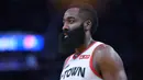 Bintang Houston Rockets, James Harden, terus menunjukan performa luar biasa pada NBA musim 2019/2020 dengan mencetak banyak poin. (AFP/Getty images/Thearon W. Henderson)