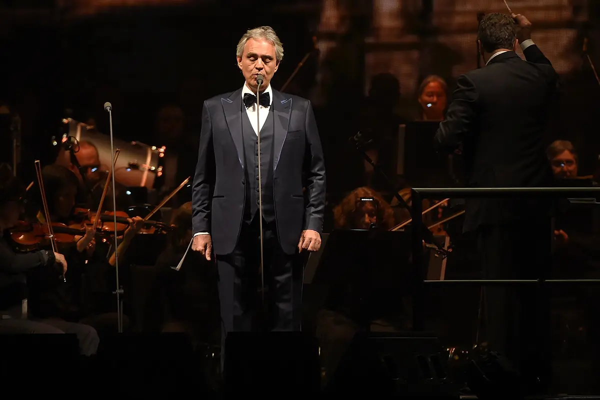 Suara Emas Andrea Bocelli Siap Iringi Prosesi Pernikahan Putri Eugenie
