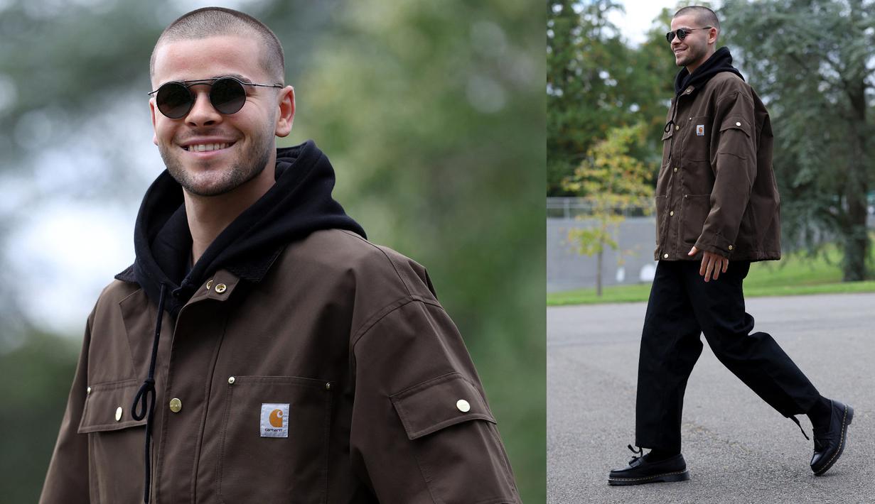 Pemain Prancis, Lucas Chevalier saat kedatangan untuk pemusatan latihan menjelang laga Grup D Kualifikasi Piala Dunia 2026 zona Eropa melawan Azerbaijan dan Islandia di Clairefontaine-en-Yvelines, Prancis, Minggu (06/10/2025). (AFP/Franck Fife)