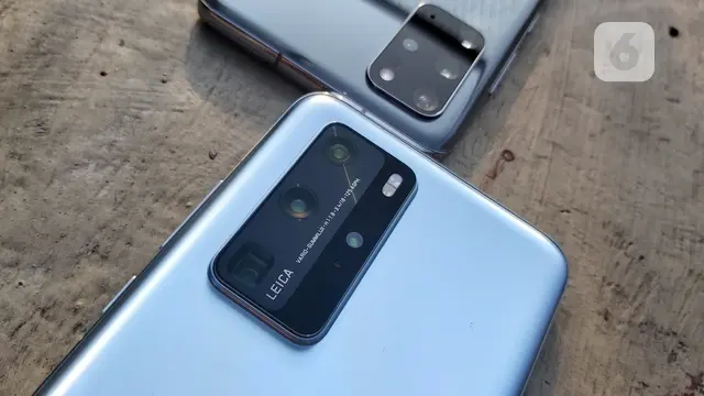 Samsung Galaxy S20 Plus Vs Huawei P40 Pro. Liputan6.com/iskandar