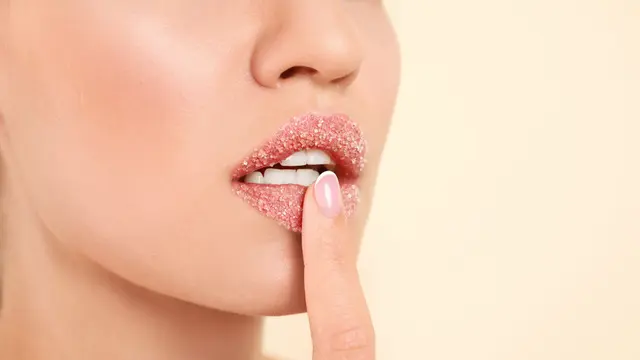 4 DIY Lip Scrub untuk Membantu Lembapkan Bibir Kering dan Pecah-pecah
