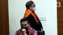 Direktur Utama PT Arsigraphi, Sugiharto sesaat sebelum rilis penahanan di Gedung KPK, Jakarta, Kamis (21/7/2022). KPK menahan Direktur Utama PT Arsigraphi, Sugiharto dan Kabid Pendidikan Khusus Dinas Pendidikan, Pemuda dan Olahraga DIY, Edy Wahyudi sebagai tersangka dugaan korupsi pekerjaan pembangunan Stadion Mandala Krida Daerah Istimewa Yogyakarta . (Liputan6.com/Helmi Fithriansyah)