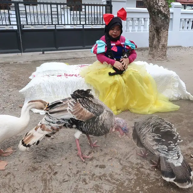 7 Potret Kekeyi Cosplay Jadi Sleeping Beauty Ini Curi Perhatian