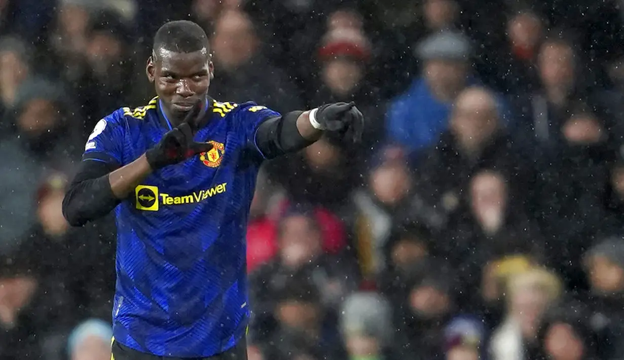 Pemain Manchester United Paul Pogba melakukan selebrasi usai mencetak gol ke gawang Burnley pada pertandingan sepak bola Liga Inggris antara Burnley dan Manchester United di Turf Moor, Burnley, Inggris, 8 Februari 2022. Pertandingan berakhir imbang 1-1. (AP Photo/Jon Super)